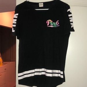 VS Pink Tee Shirt 😊